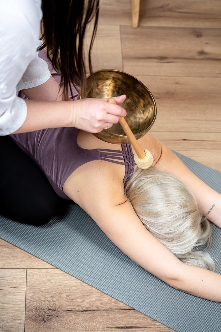 Aditi-Sound Therapy&Yoga I Molnár Olívia – Jóga