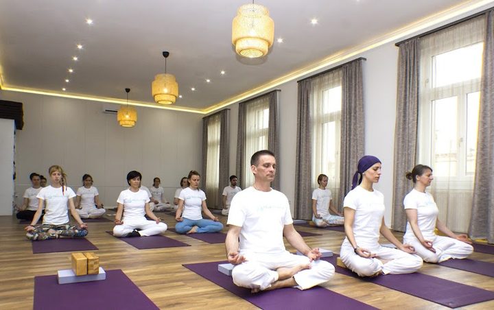 Bhaktivedanta Jógastúdió – Jóga