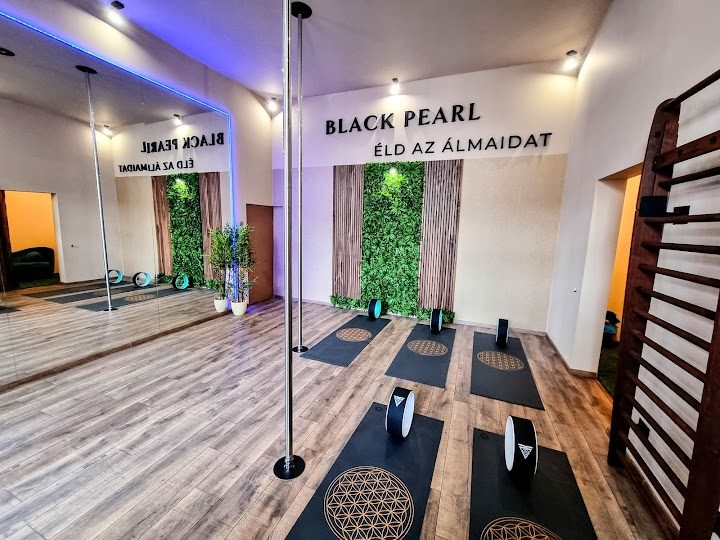 BLACK PEARL Rúdsport & Jógakerék Stúdió – Jóga