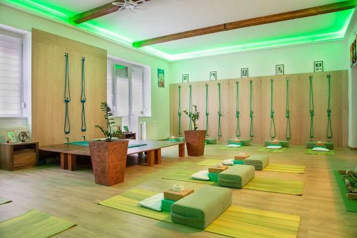 Gombos Önfejlesztő és Meditációs Központ – Jóga
