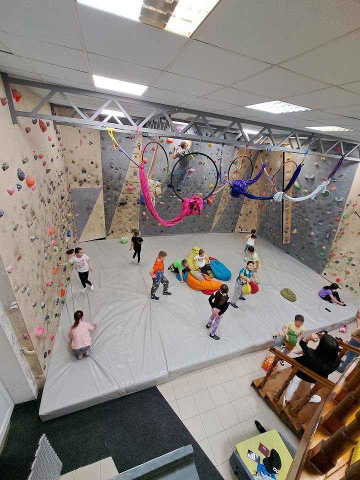 M-Fit és Falmászóterem – Fitness