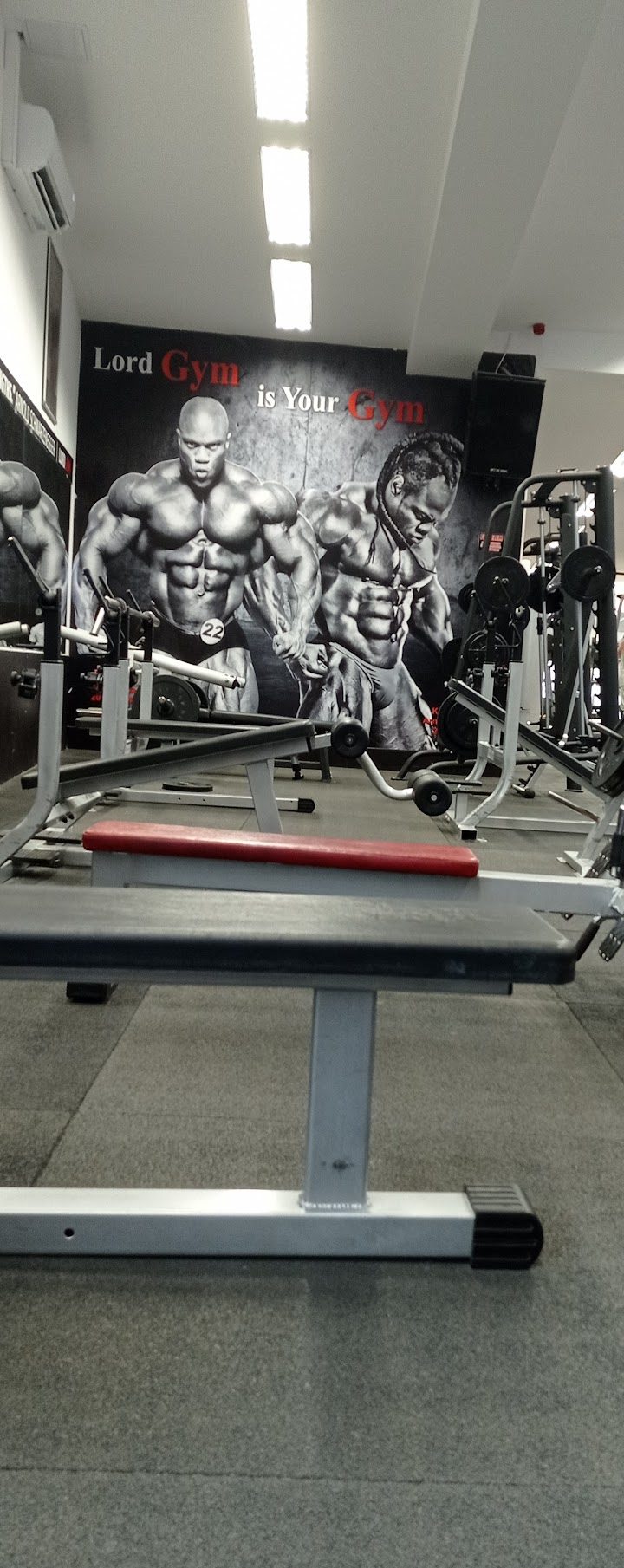 Szada-Fitt SPEEDFITNESS Stúdió Lordok Háza – Fitness