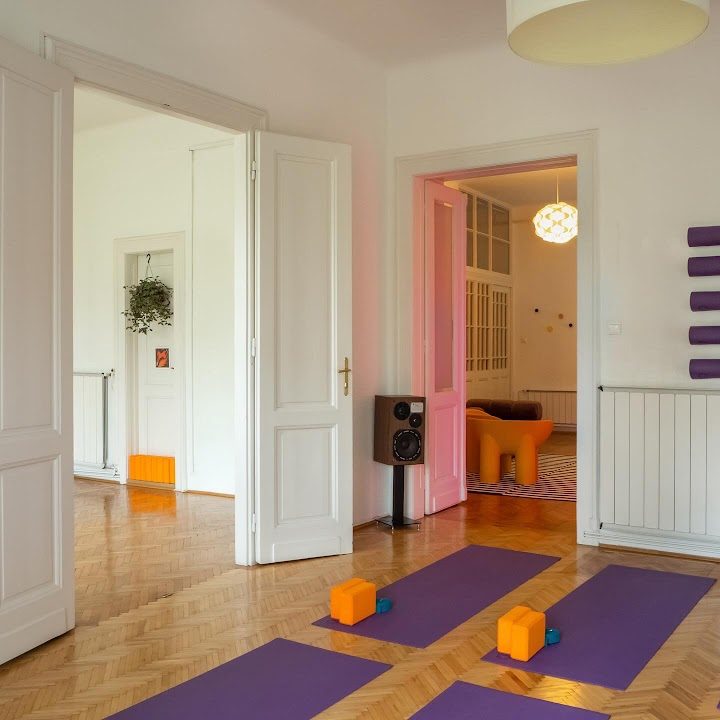 Sziszi Yoga Studio – Jóga