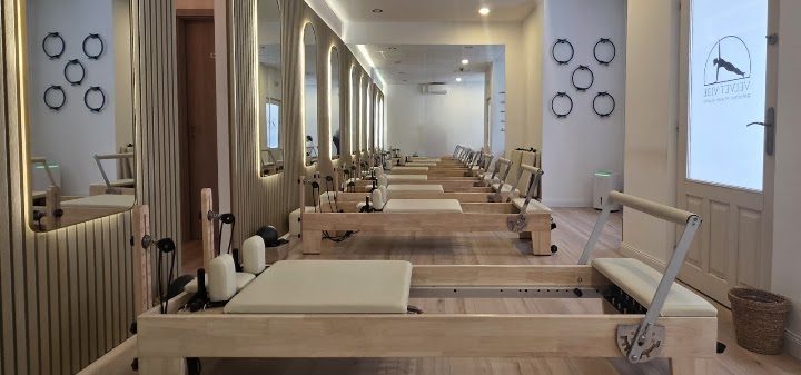 Velvet Vibe Sunrise Reformer Pilates Studio – Pilates