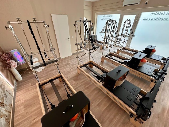 W 2 Reformer Pilates Studio – Pilates
